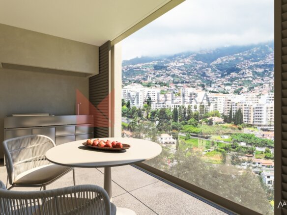 Invest in the Future: Beautiful T1 Apartment in Funchal’s Sought-After District