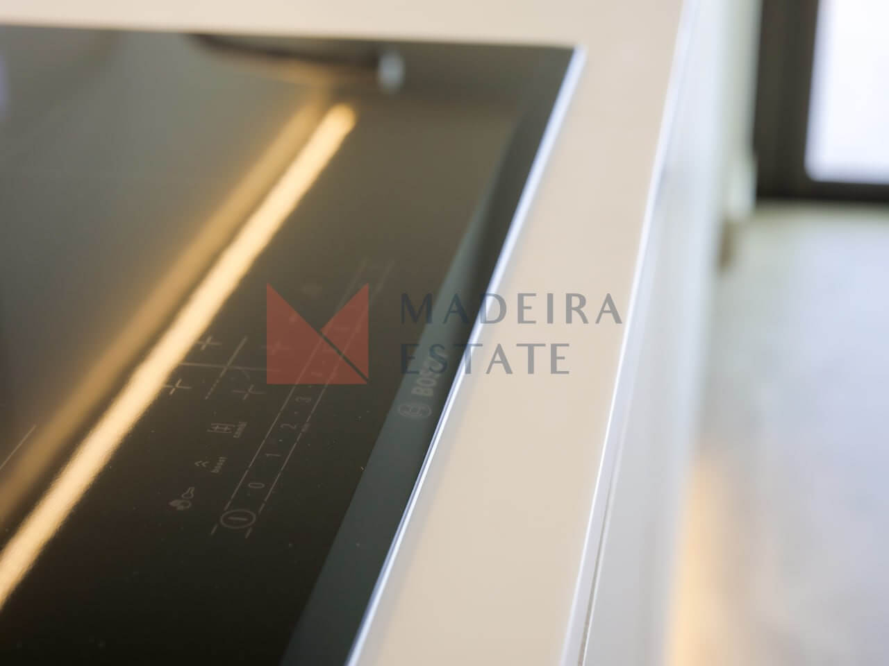 Luxurious One-Bedroom Apartment in Funchal’s Exclusive Residential Complex