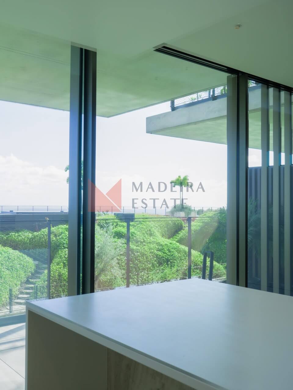 Luxurious One-Bedroom Apartment in Funchal’s Exclusive Residential Complex