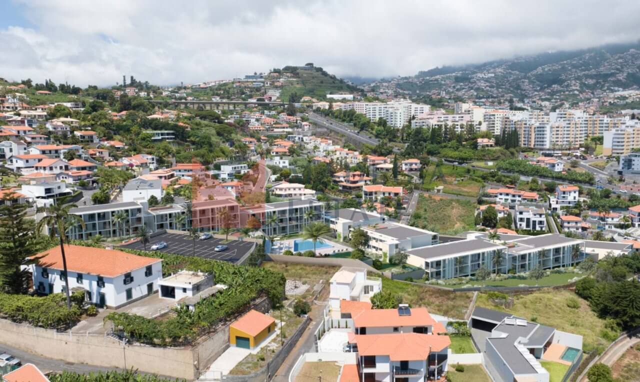 photo_2024-11-27_11-10-51 Two-bedroom apartment for sale in an upcoming residential complex in Funchal, offering a spacious veranda with a jacuzzi