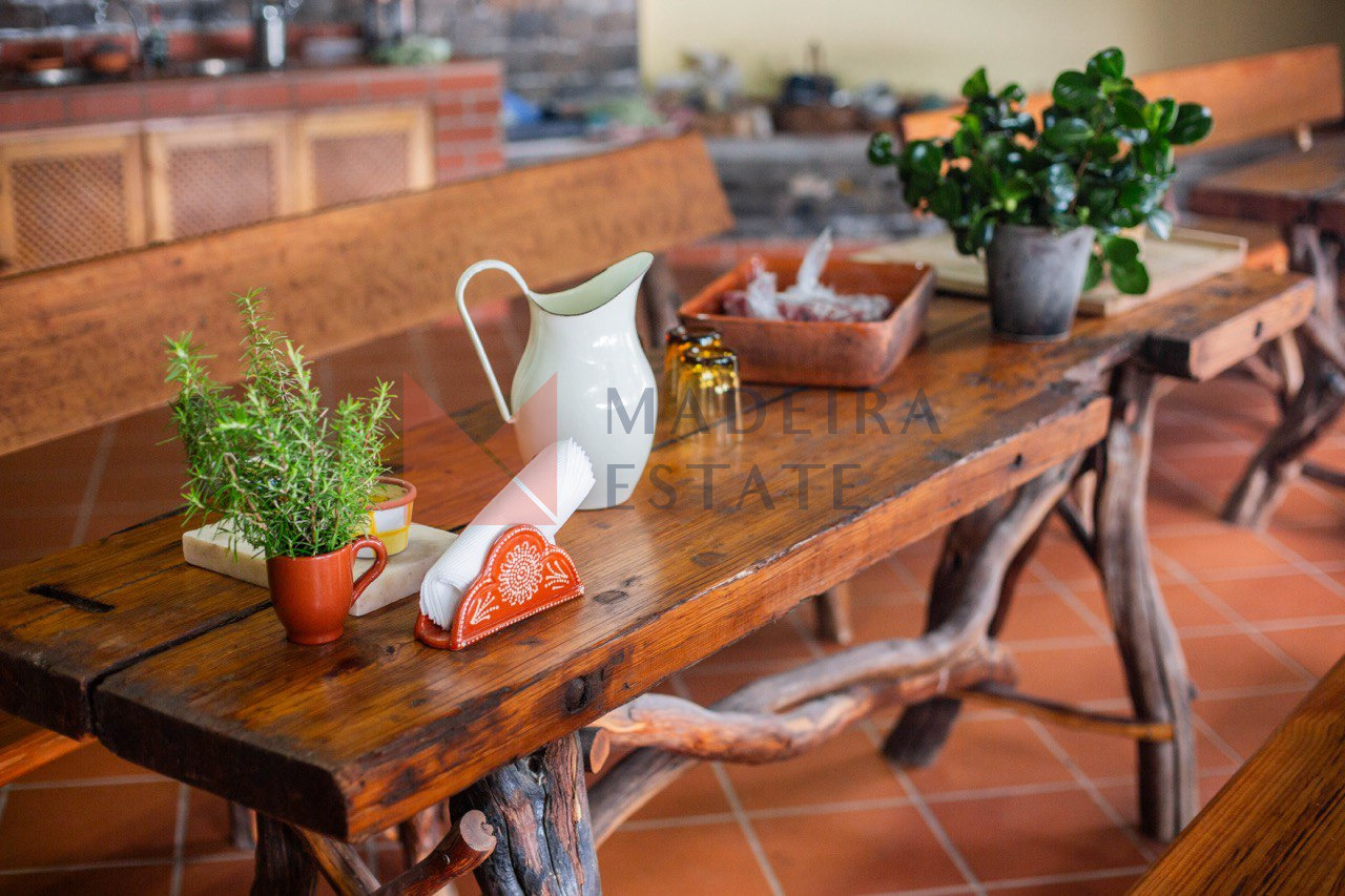 Dining table in the patio of a luxury villa for rent in Madeira