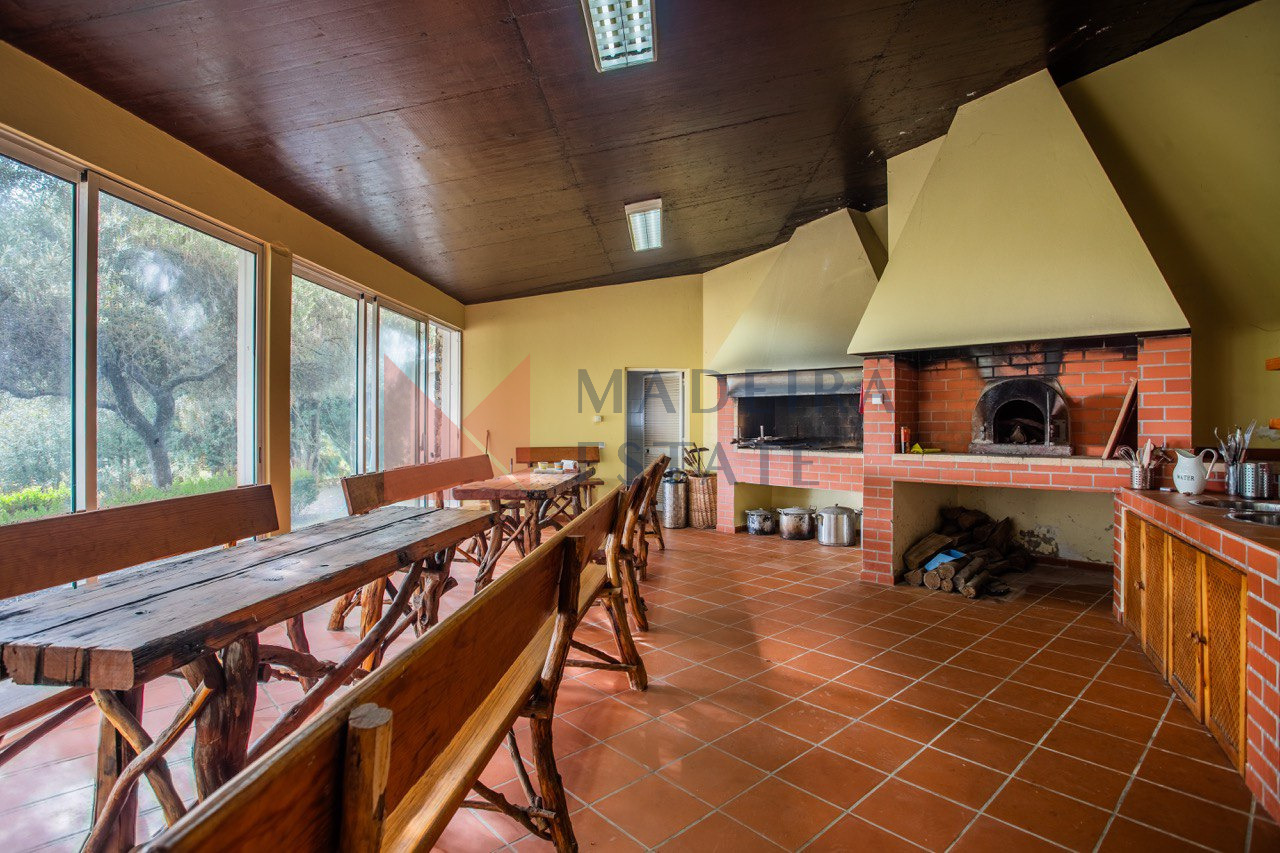 Beautiful patio in a luxury villa for rent in Madeira