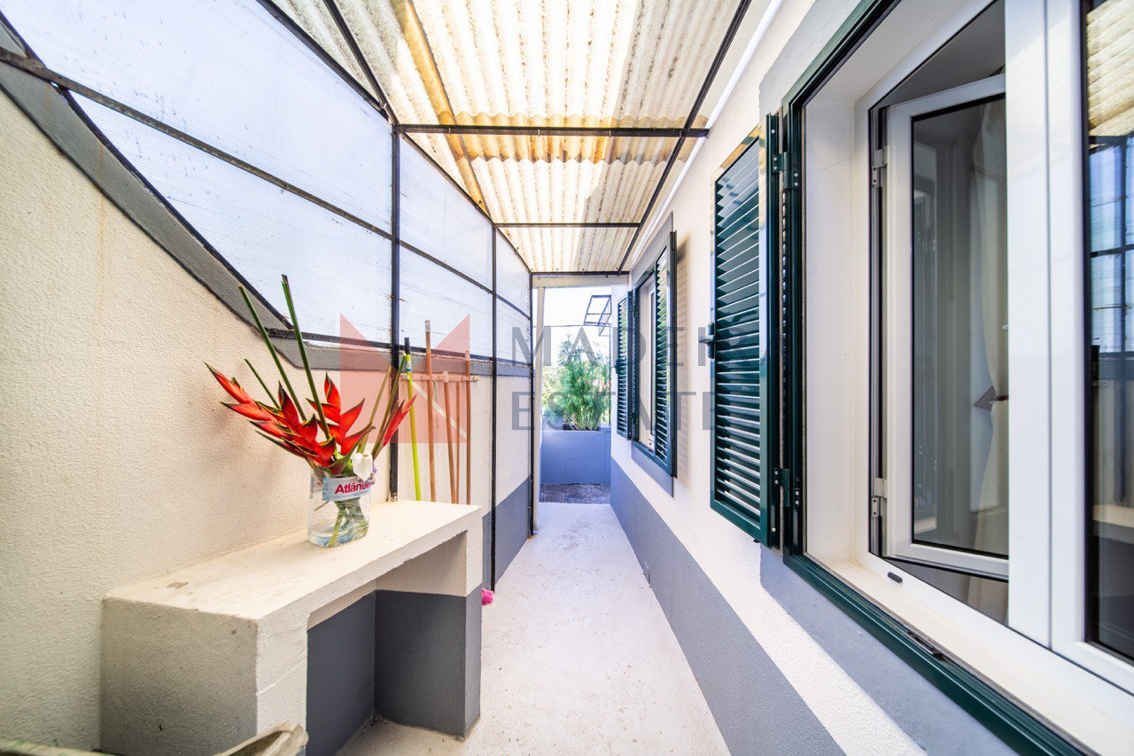 Courtyard at Villa Bela Vista, Funchal, Madeira – short-term rental