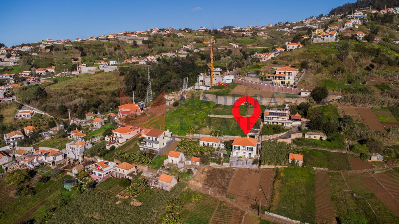 Stunning Aerial View of Casa Terra da Vinha’s Surroundings Aerial view of Casa Terra da Vinha’s location in Madeira