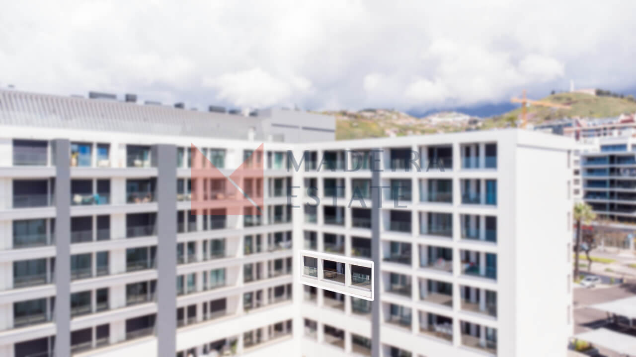 Building housing the Satoshi Ocean View short-term rental apartments in Funchal