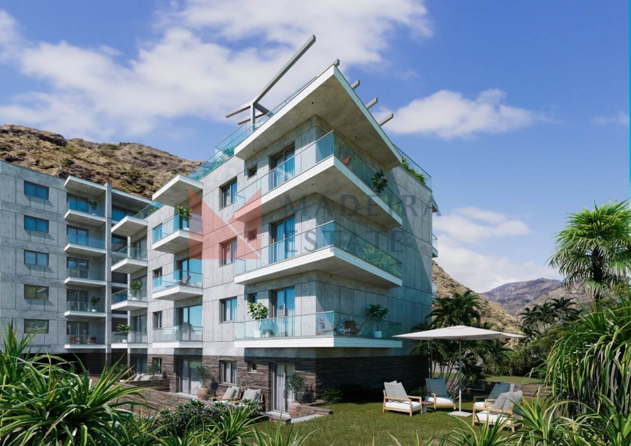 Modern T1 Apartments in Ribeira Brava, Madeira – view from the backyard Modern T1 apartments in Ribeira Brava, Madeira – backyard view