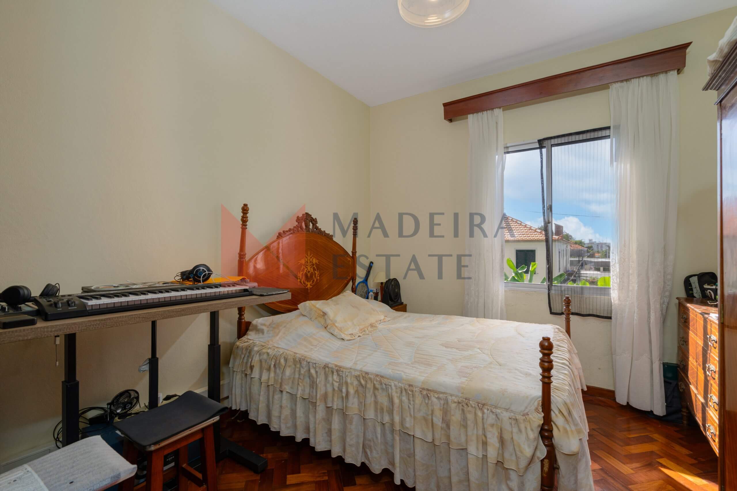 Oportunidade Única no Coração do Funchal