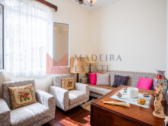 Fantástica Moradia T2 em Santa Maria Maior