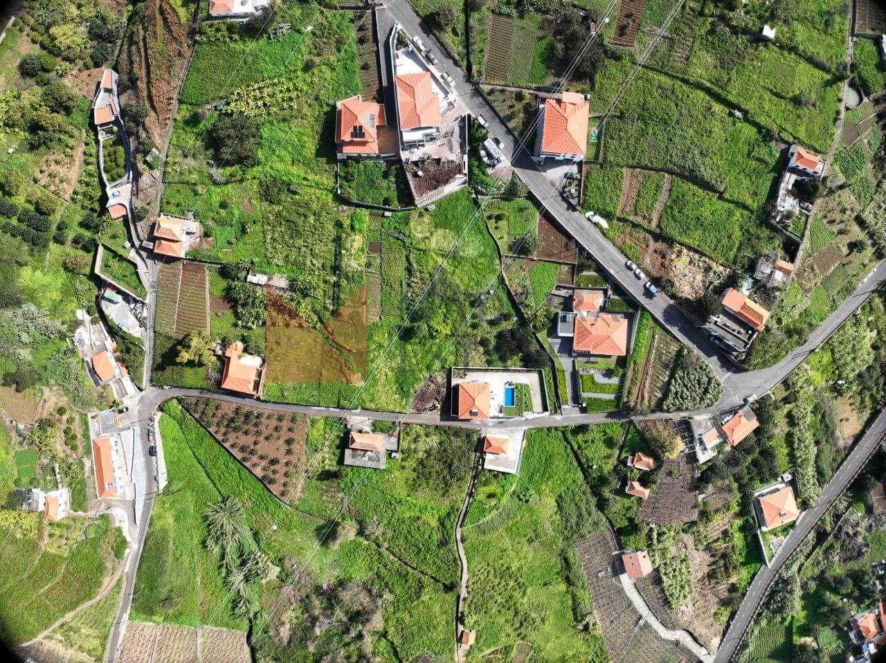 Plot of land for sale with a Gemini House project in Campanário.