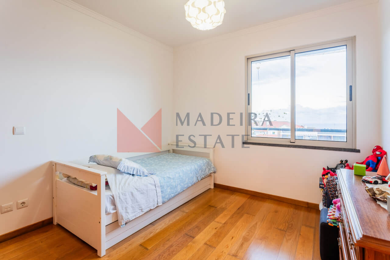 Apartamento T2 à Venda no Garajau, Madeira