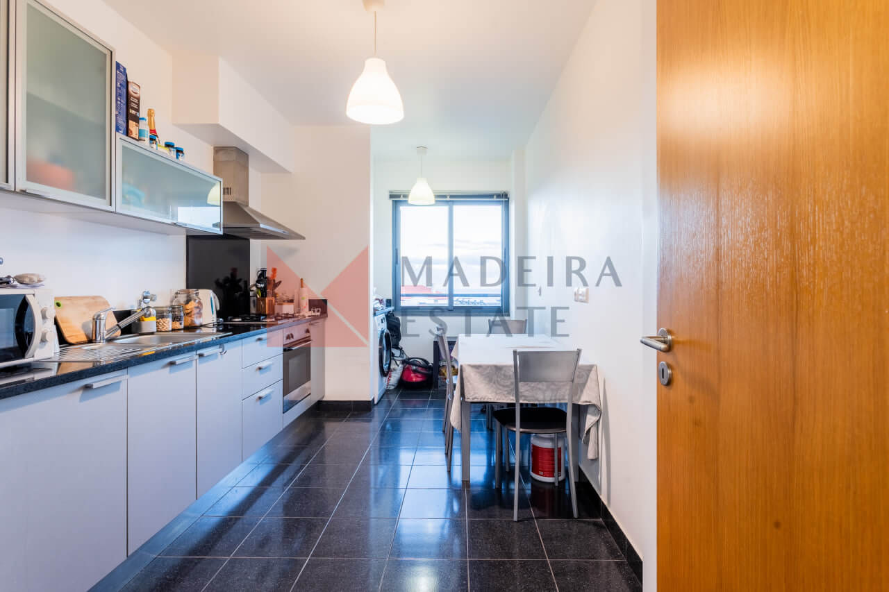 Apartamento T2 à Venda no Garajau, Madeira