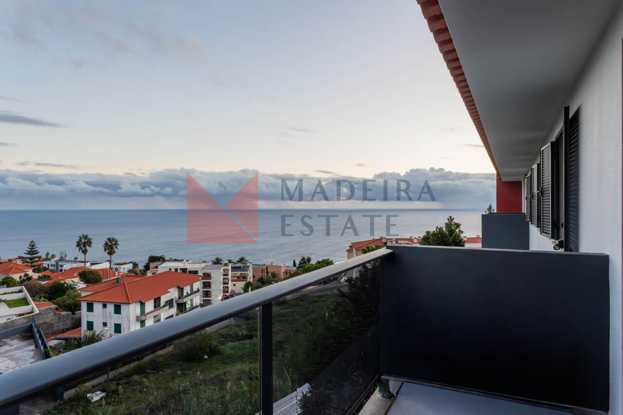 Apartamento T2 à Venda no Garajau, Madeira