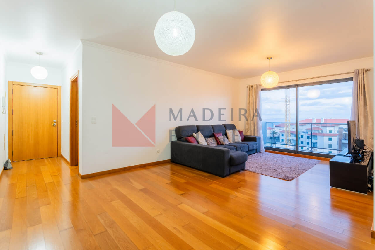 Apartamento T2 à Venda no Garajau, Madeira