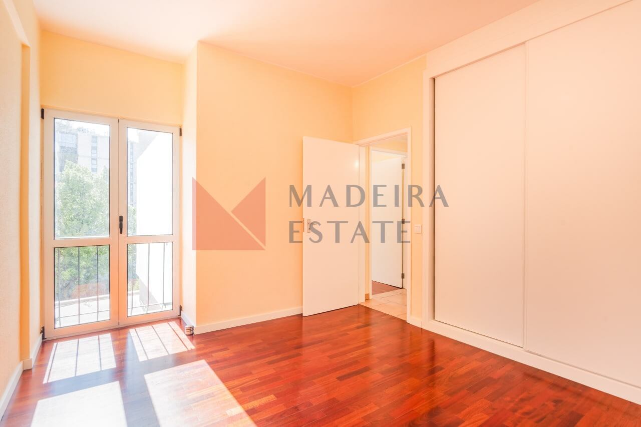 Excelente Apartamento T3 no Centro do Funchal
