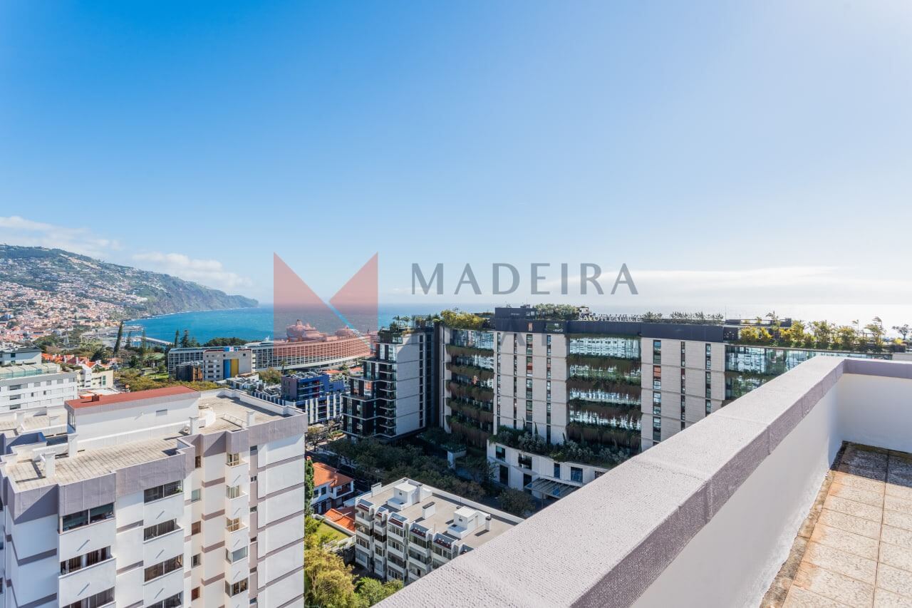 Excelente Apartamento T3 no Centro do Funchal
